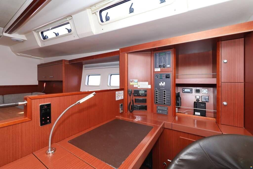 Hanse 575