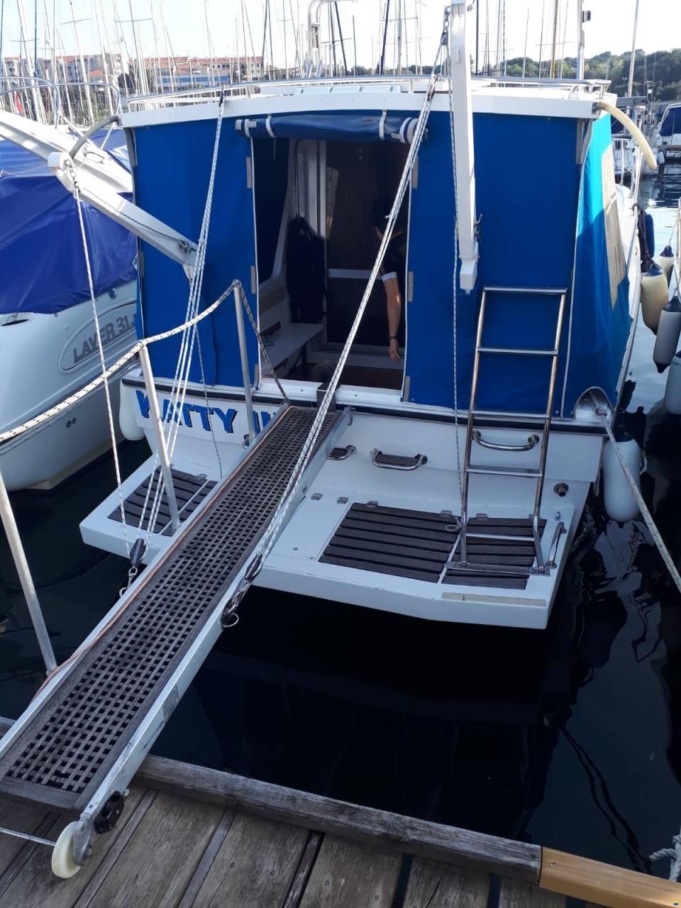 Azimut 32