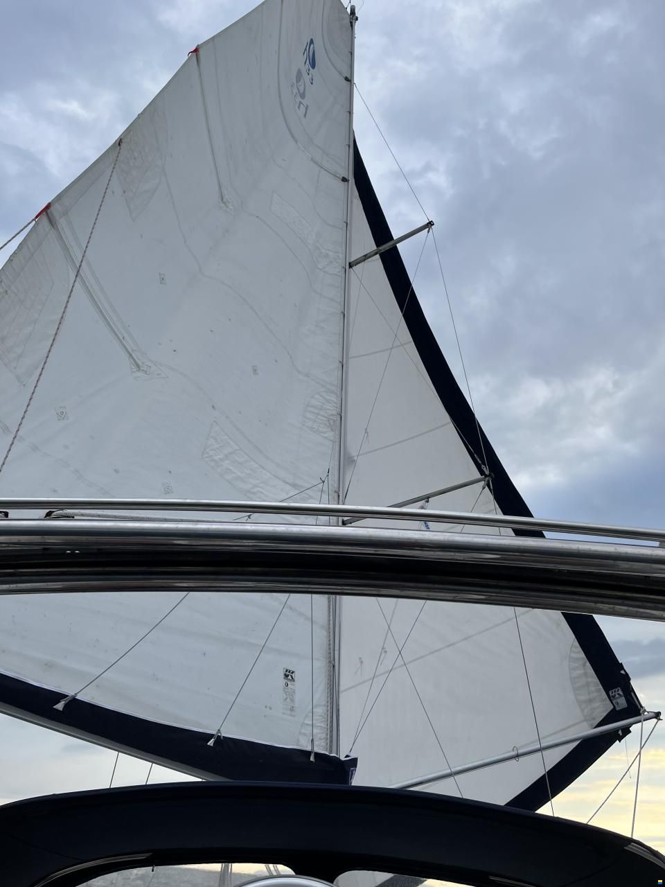 Hunter 33