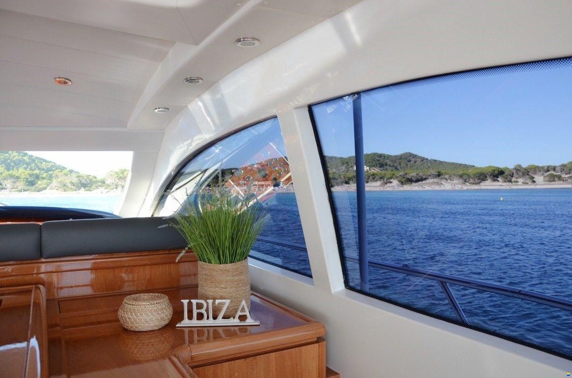 Overmarine Mangusta 72 Open