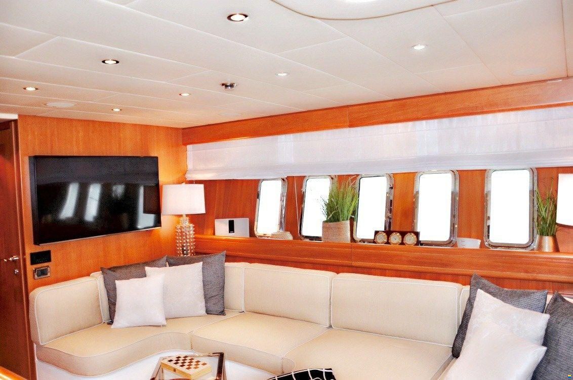 Overmarine Mangusta 72 Open