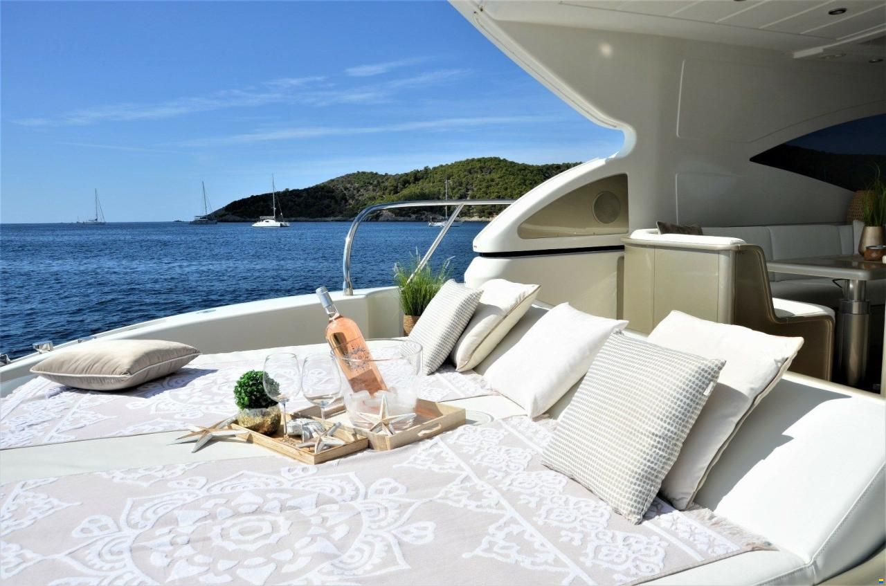 Overmarine Mangusta 72 Open
