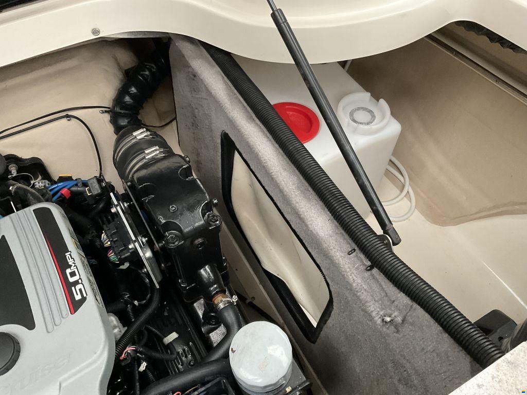 Bryant 246 Bowrider
