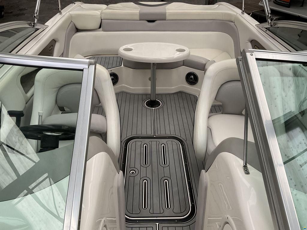 Bryant 246 Bowrider
