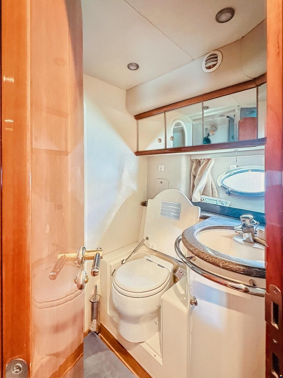 Sunseeker Predator 63