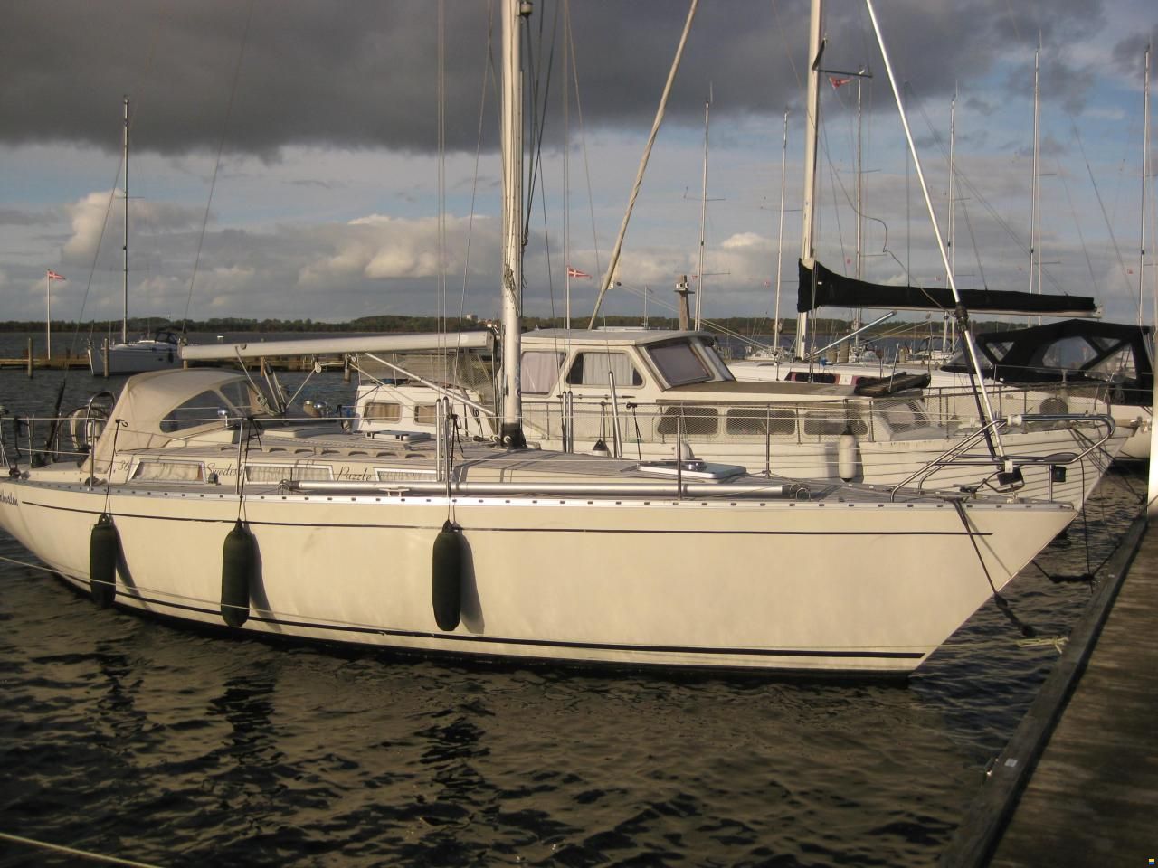 1987 Puzzle 36, 44 000 EUR