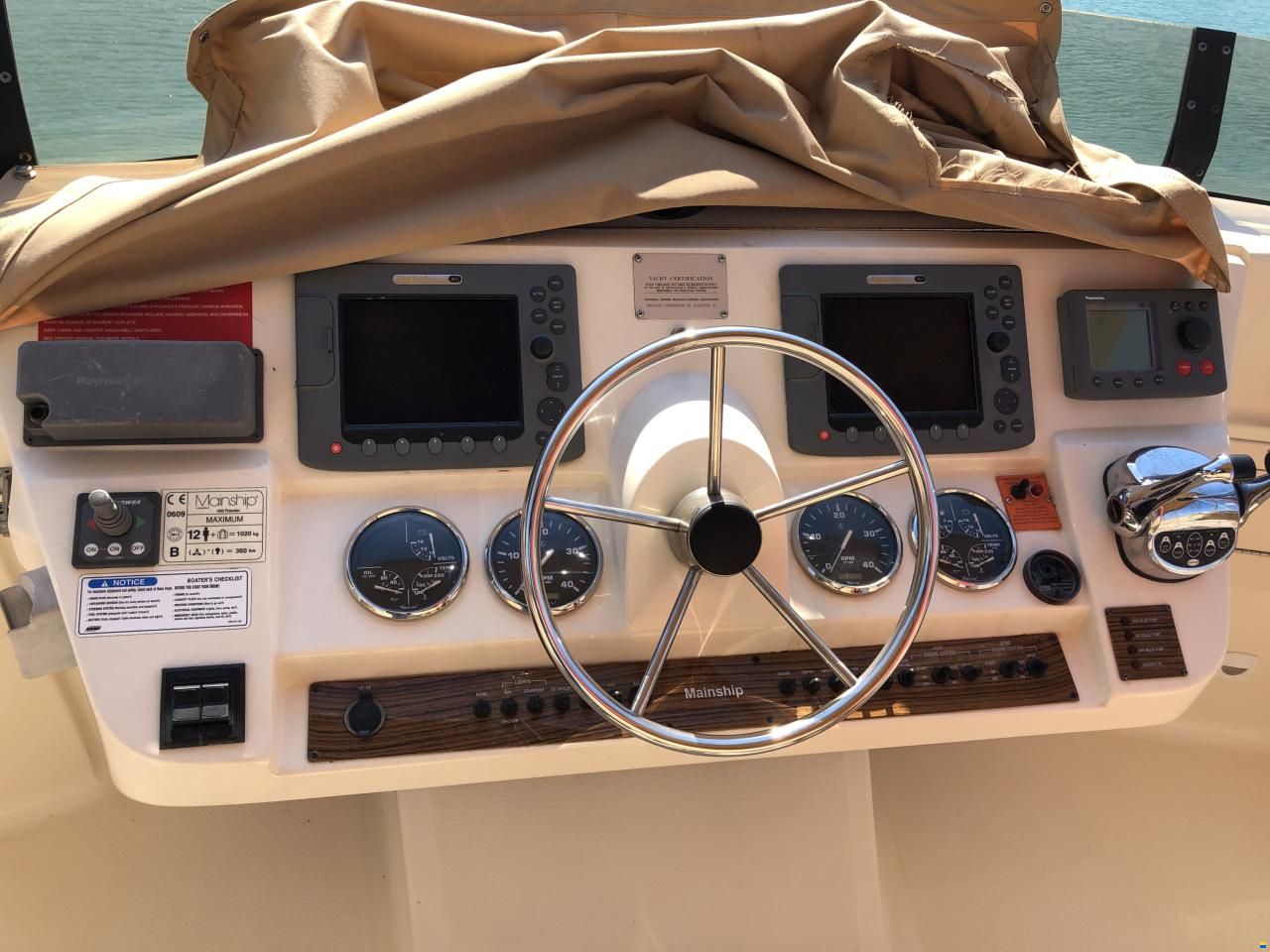 Mainship TRAWLER 400