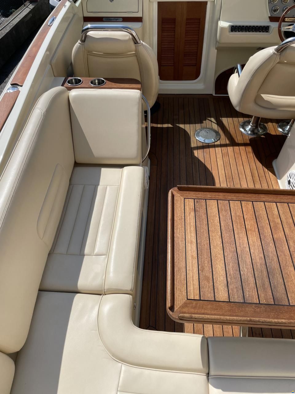 Chris Craft Corsair 28