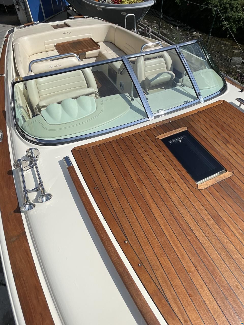 Chris Craft Corsair 28