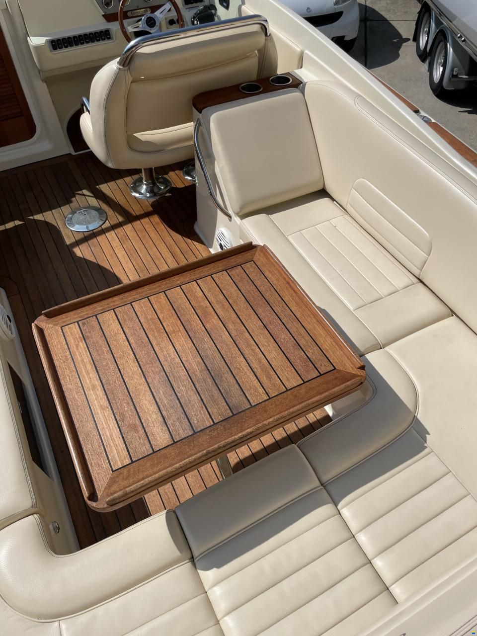 Chris Craft Corsair 28