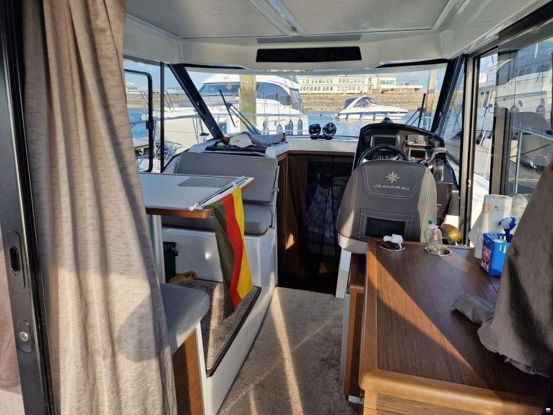 Jeanneau Merry Fisher 895
