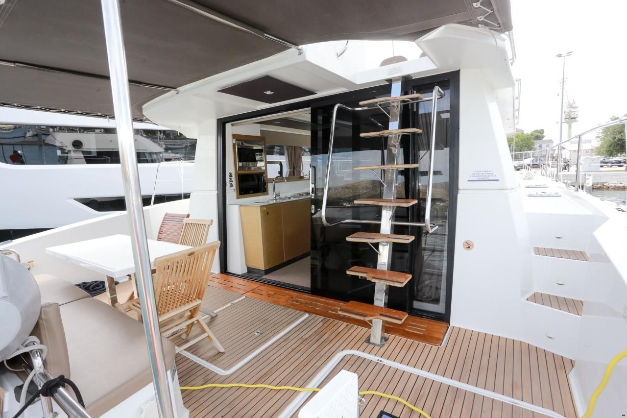 Fountaine Pajot MY 37
