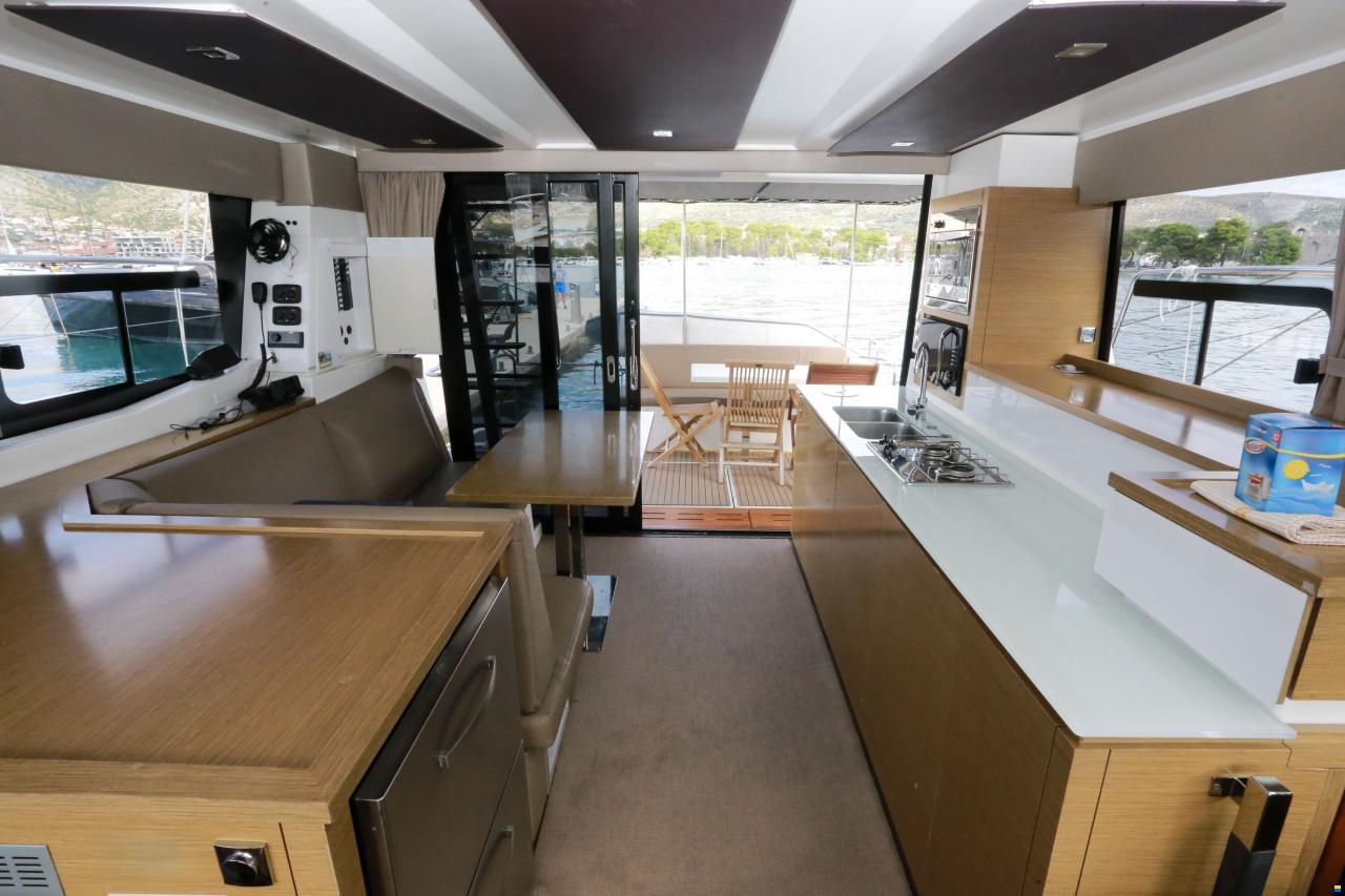 Fountaine Pajot MY 37