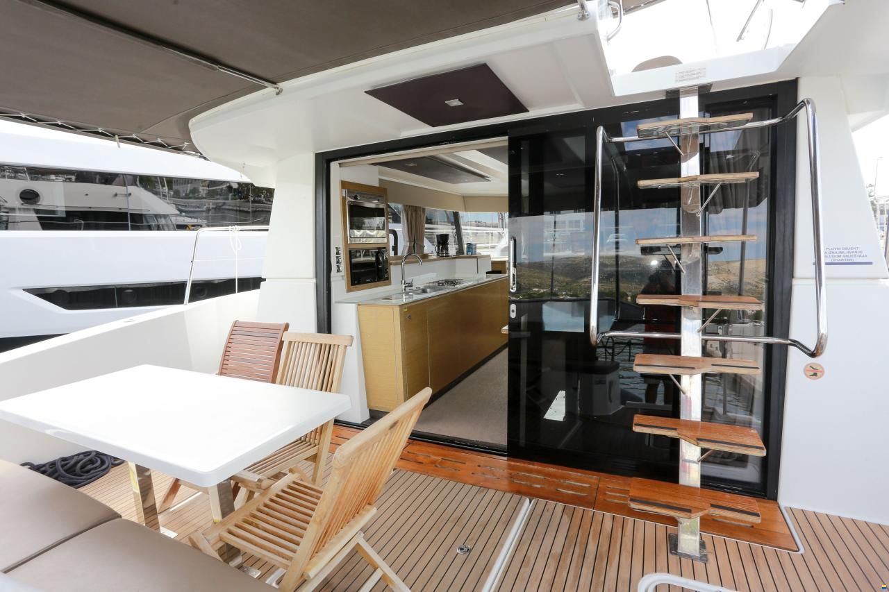 Fountaine Pajot MY 37