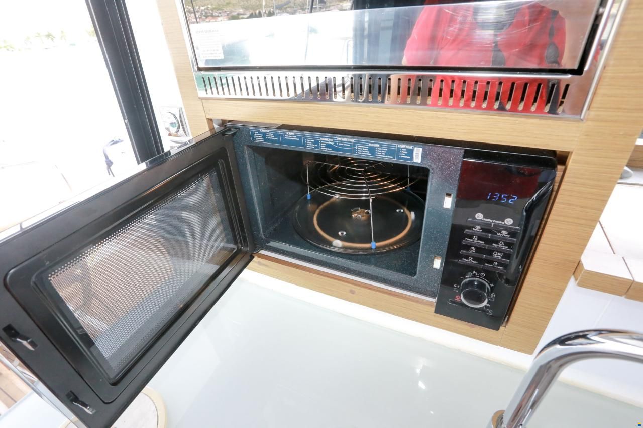 Fountaine Pajot MY 37
