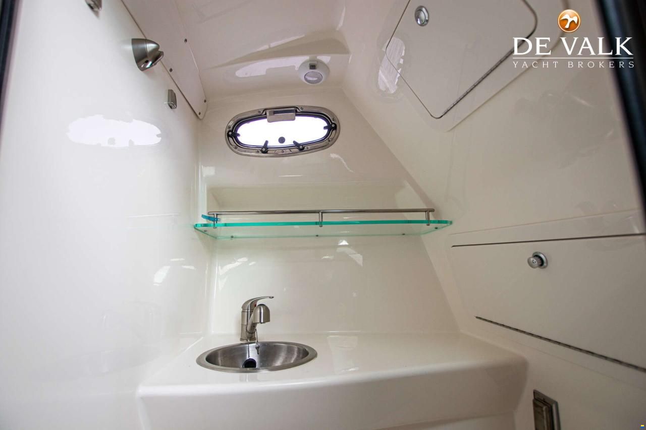 Boston Whaler 285 Conquest Pilothouse