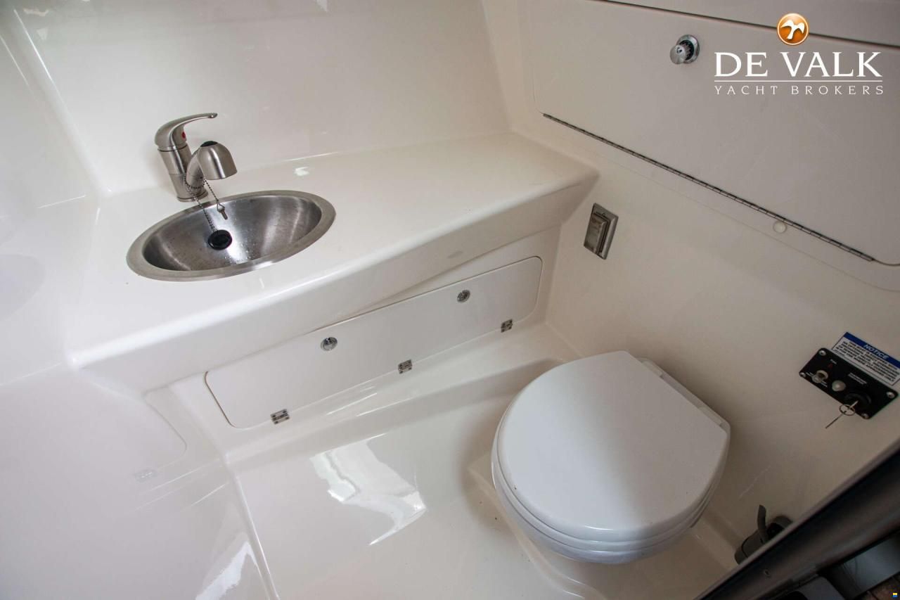 Boston Whaler 285 Conquest Pilothouse
