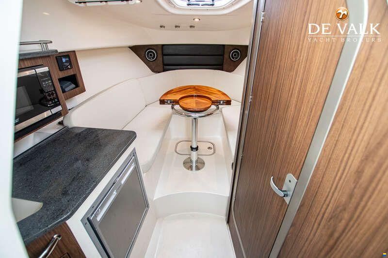 Boston Whaler 285 Conquest Pilothouse