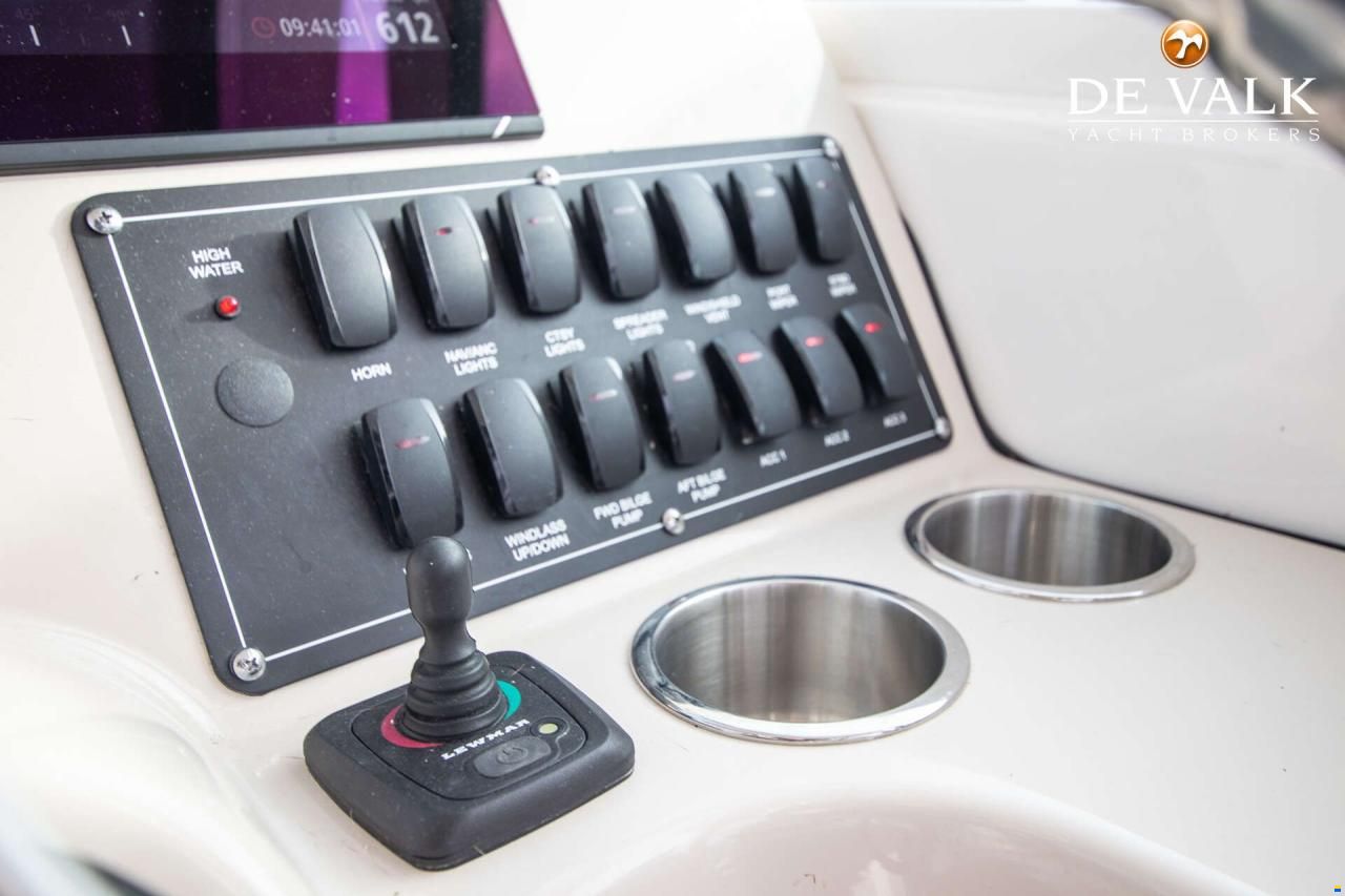 Boston Whaler 285 Conquest Pilothouse