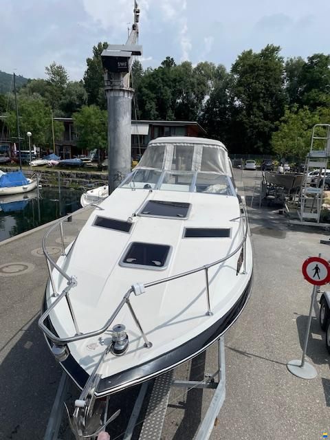 Bayliner 2459 Trophy