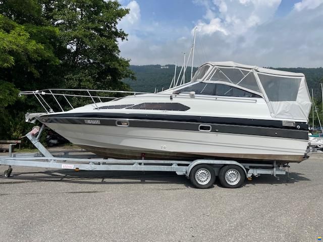 Bayliner 2459 Trophy