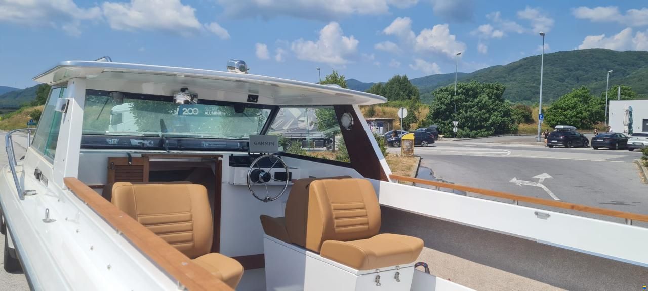 Slickcraft SS 235 Hard Top
