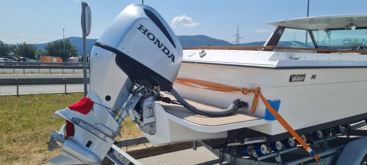 Slickcraft SS 235 Hard Top