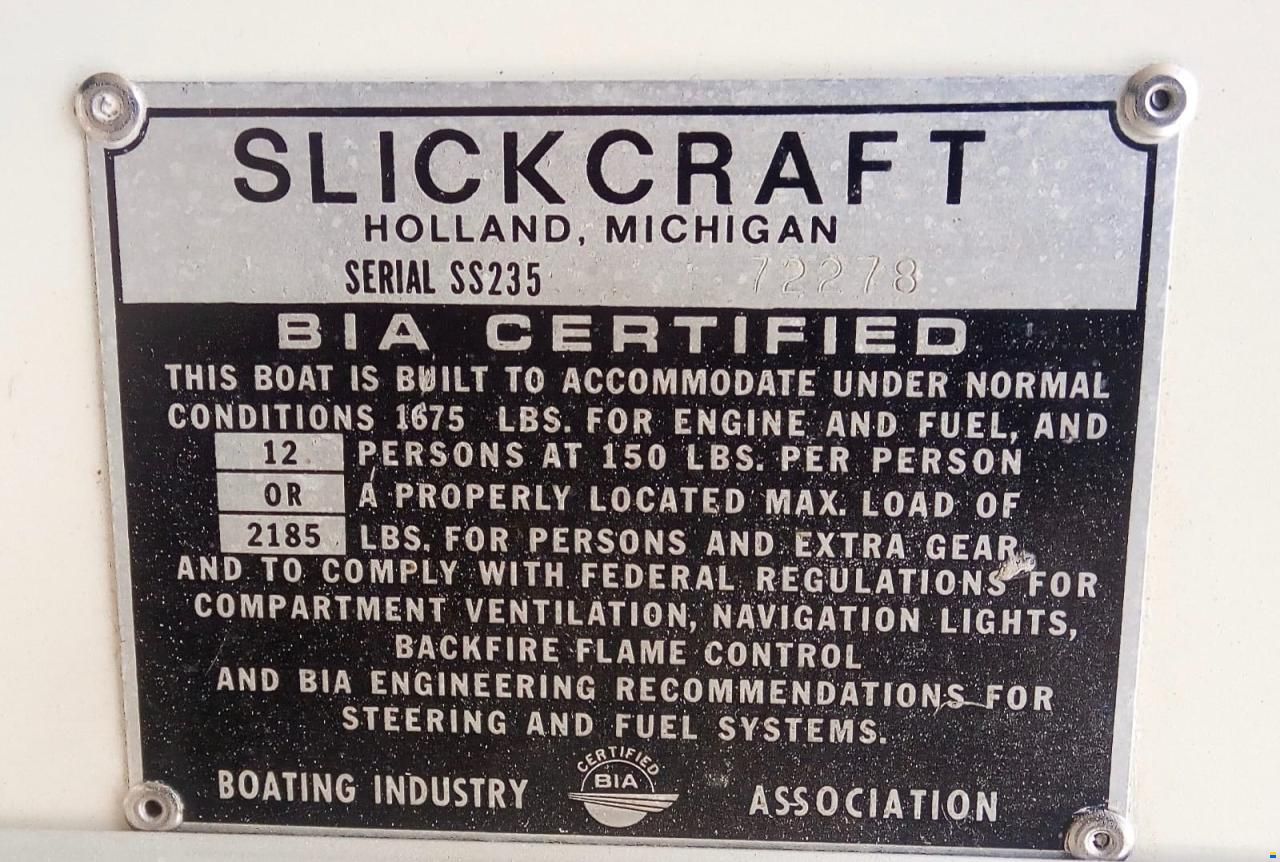 Slickcraft SS 235 Hard Top