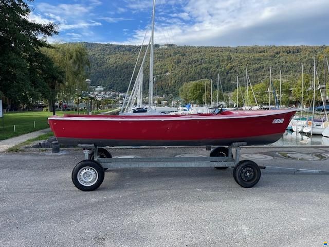 Staempfli Canot de pêche 511