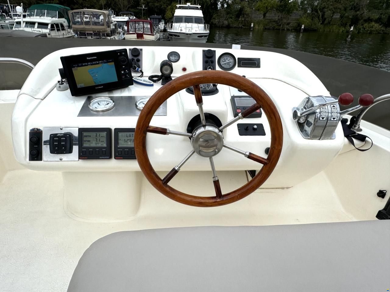 Sealine 420 Statesman