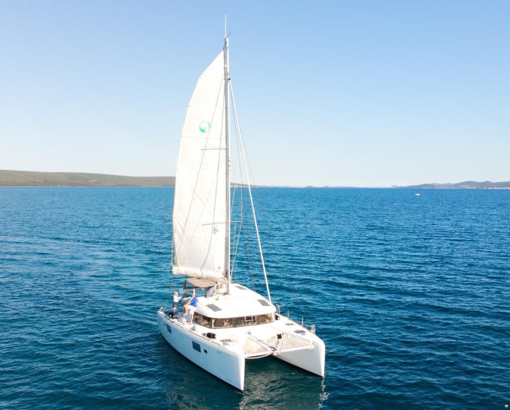 Lagoon 39