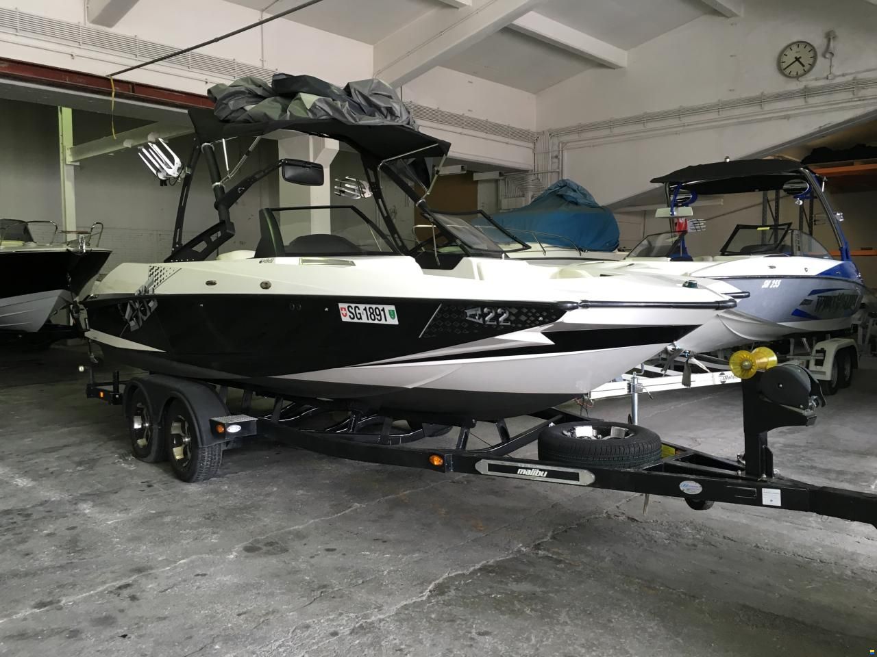 Malibu AXIS A22