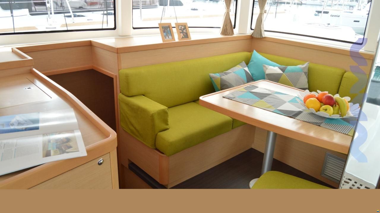 Lagoon 42