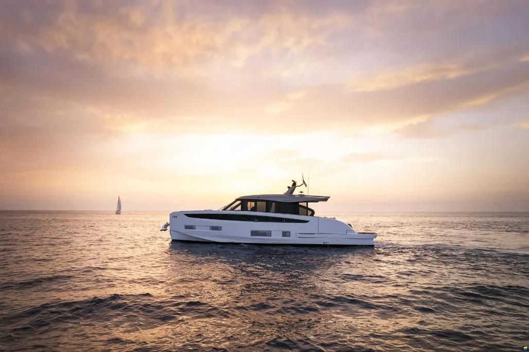 Azimut Seadeck 6
