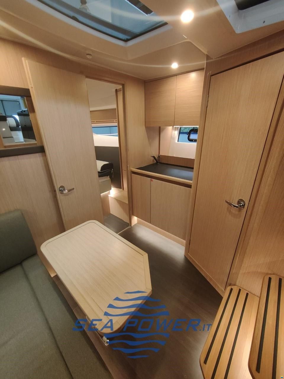 Bavaria SR 38 Open Top Charter