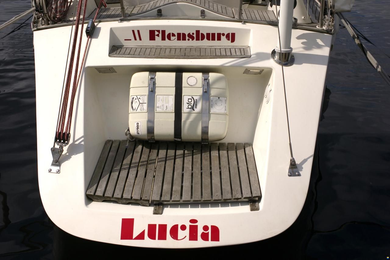 Helmsman 43