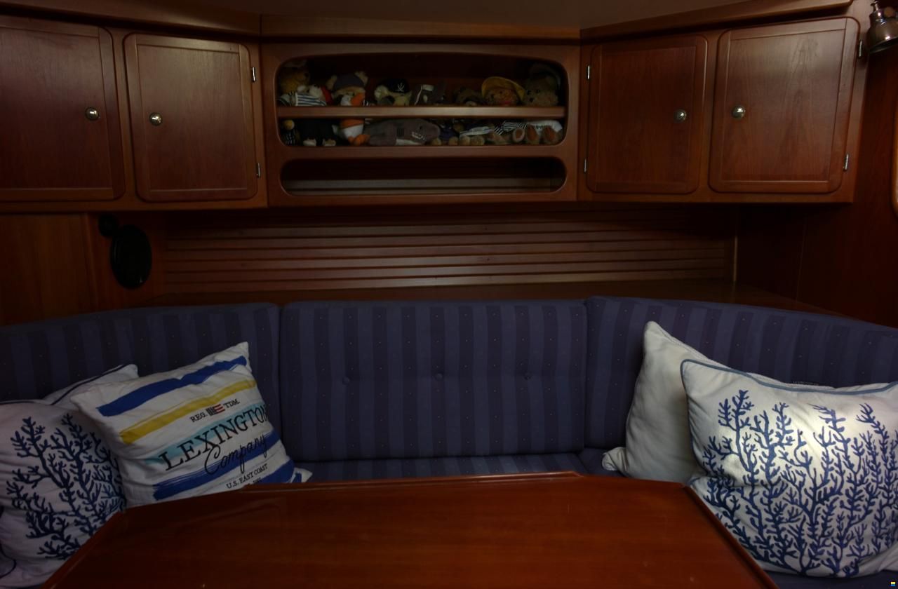 Helmsman 43