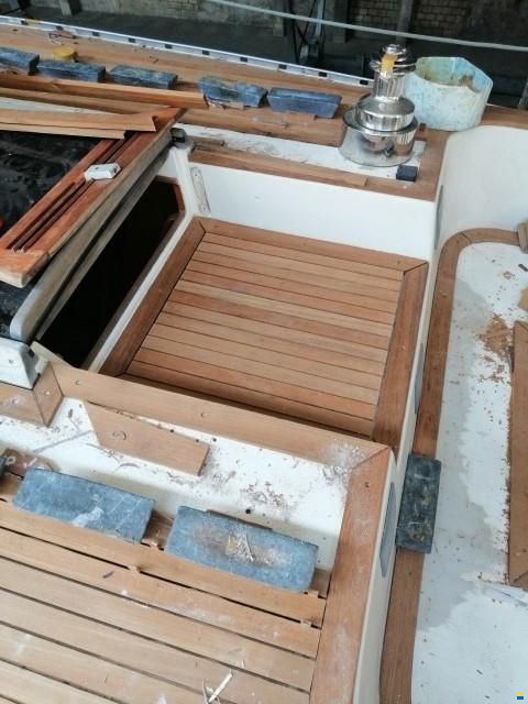Helmsman 43