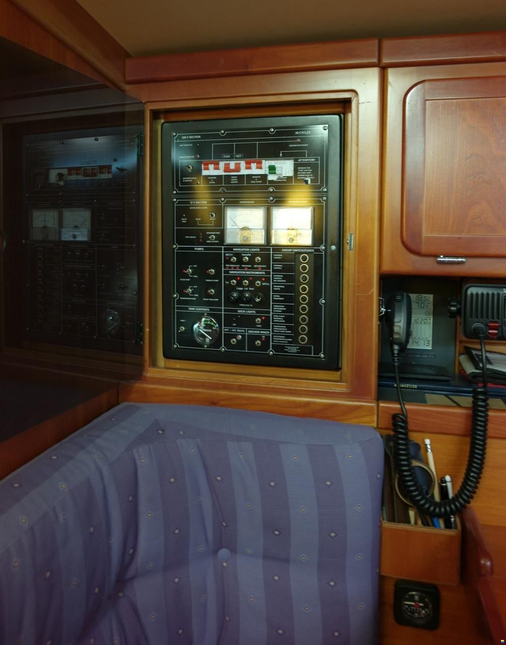 Helmsman 43