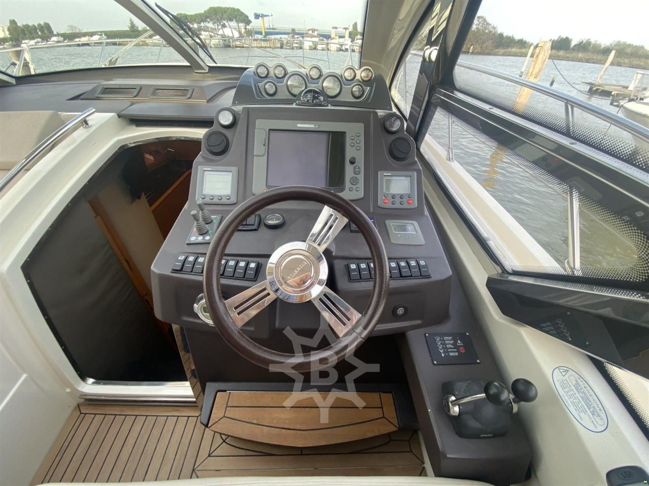 Atlantis 54