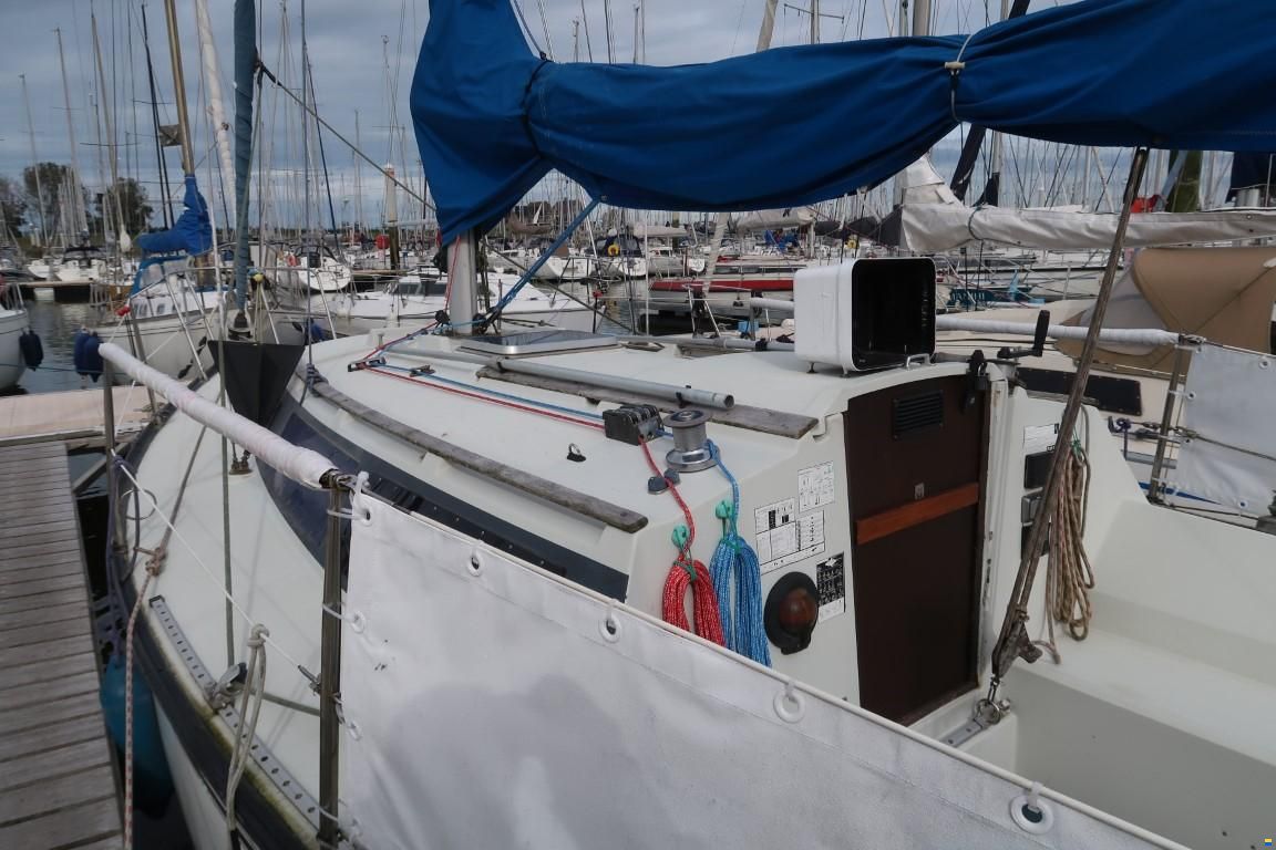Dufour 2800