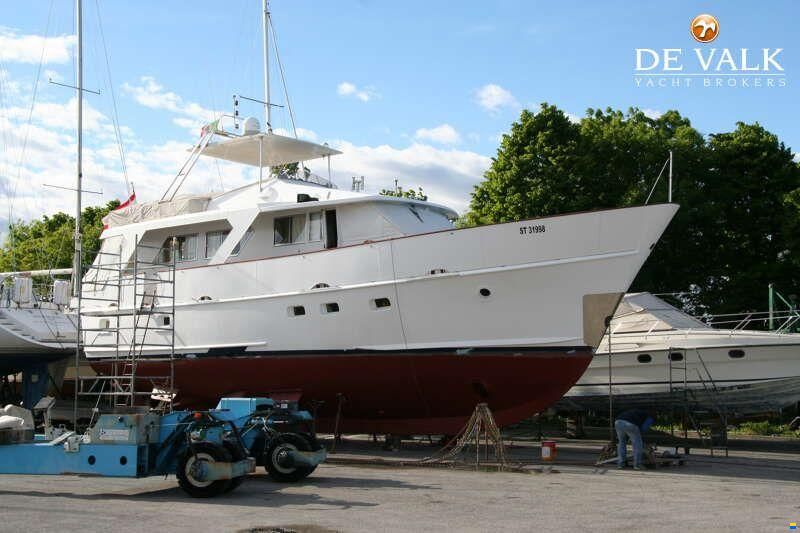 Fleur de Lys 54