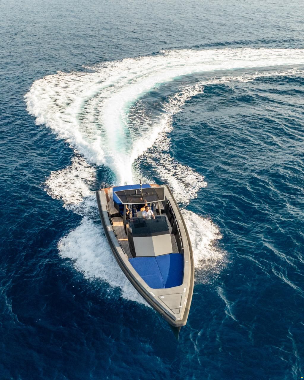 Wally Tender 45