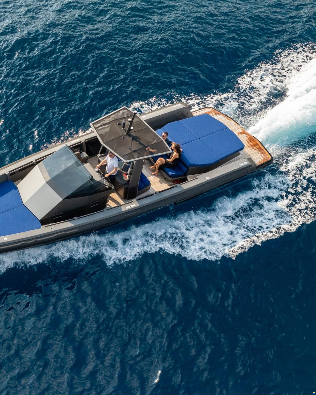 Wally Tender 45