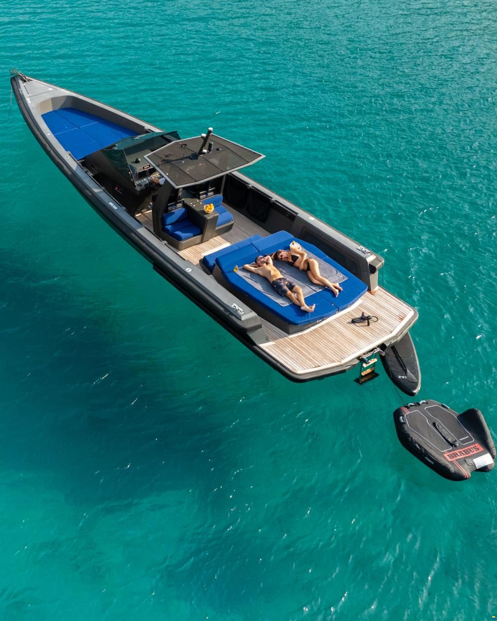 Wally Tender 45