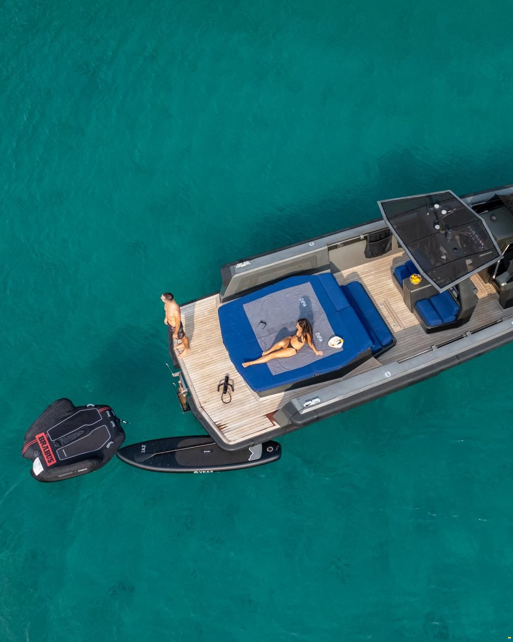 Wally Tender 45
