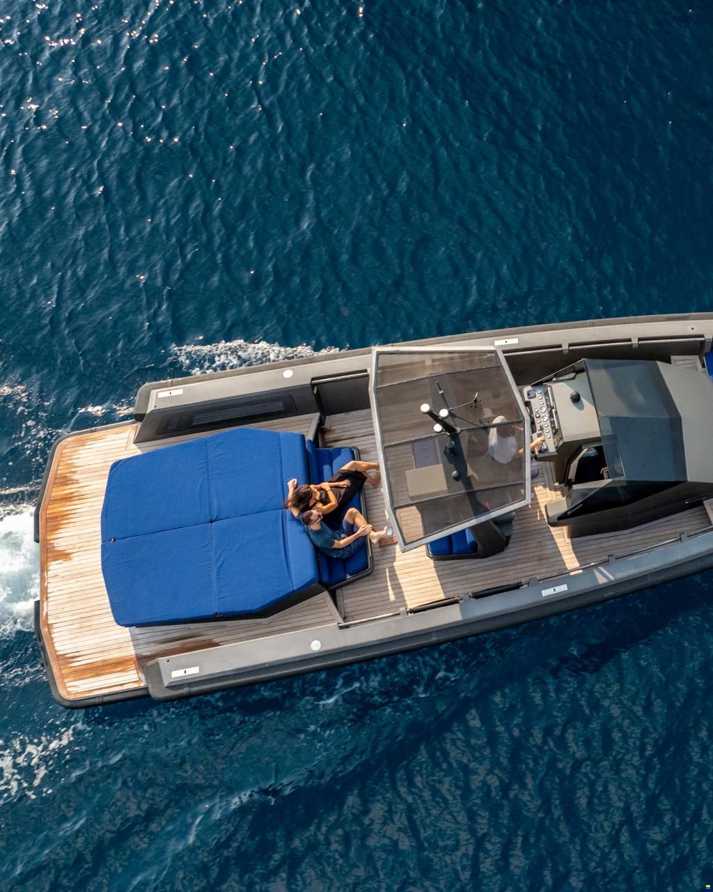Wally Tender 45