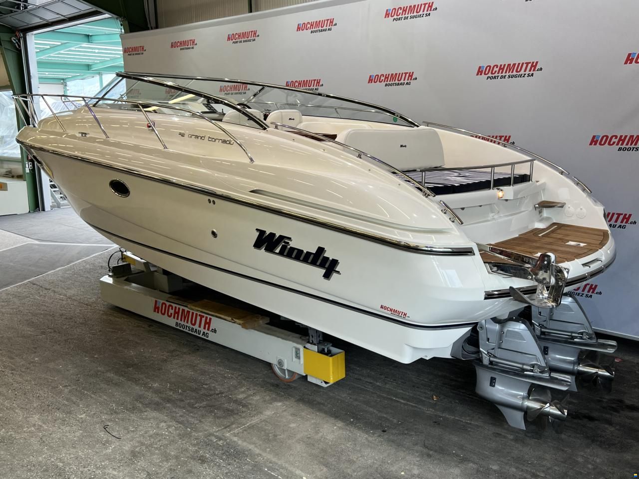 Windy 32 Grand Tornado