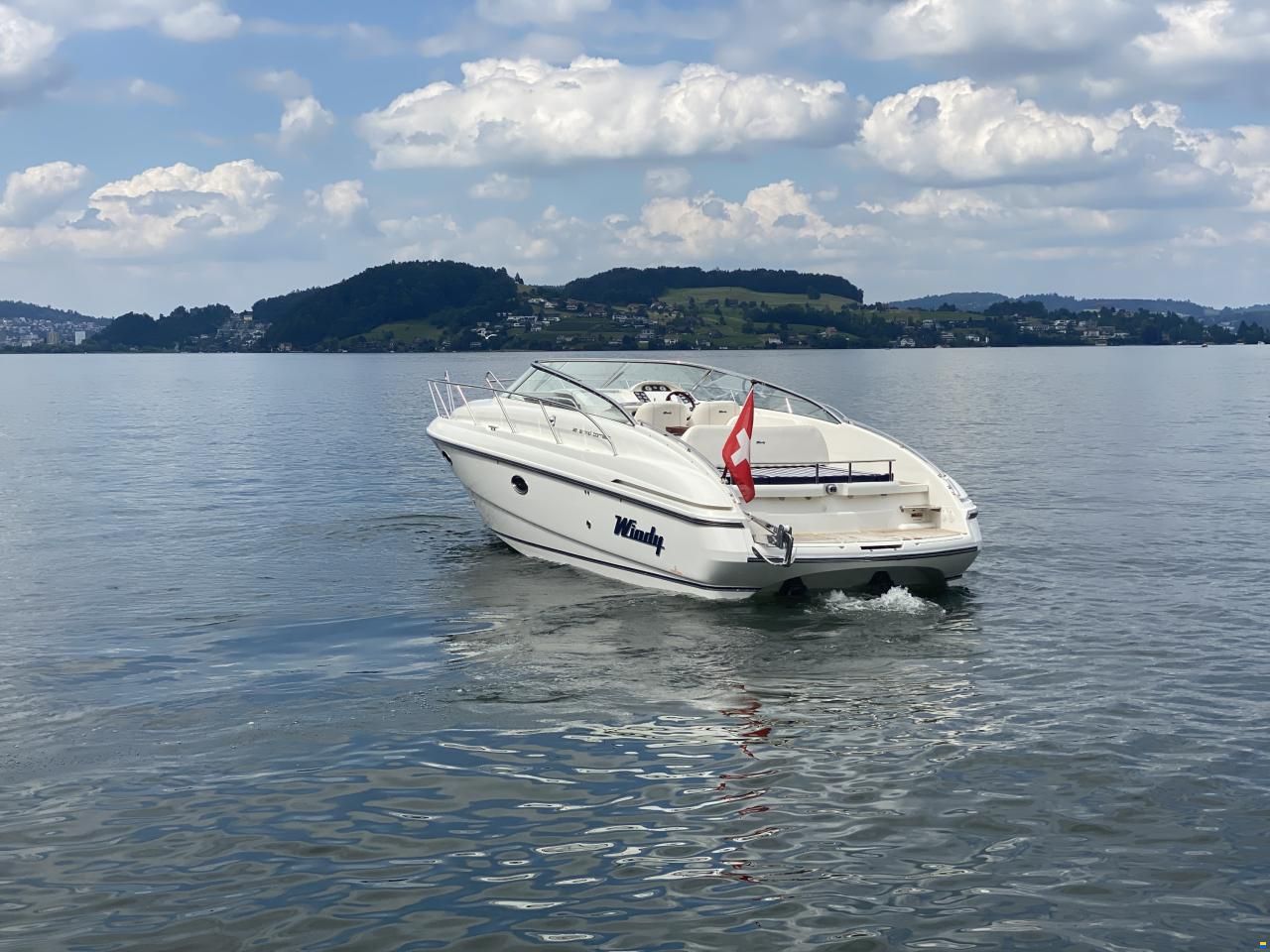 Windy 32 Grand Tornado