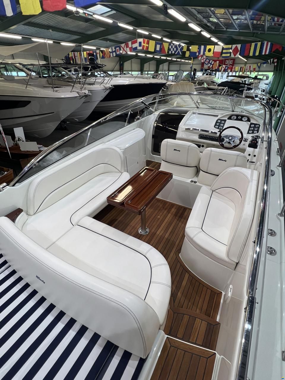 Windy 32 Grand Tornado